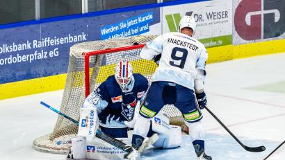 Bild: Elke Englmaier
Am Wochenende warten auf Jordan Knackstedt und die Blue Devils Weiden die ersten beiden Vorbereitungsspiele.