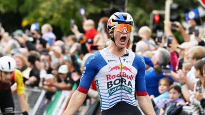 Bild: Uli Deck/dpa
Der Italiener Alessio Magagnotti setzte sich auf der zweiten Etappe der Deutschland Tour im Massensprint durch.