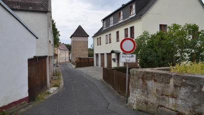 Bild: Arnold Koch
Der Weihergraben in Kemnath: Die Ortsstraße soll in voller Länge ausgebaut werden.