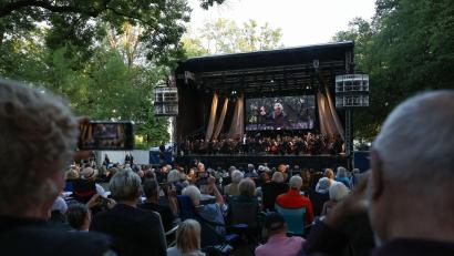 Bild: Daniel Löb/dpa
Das Bayreuther Festspielorchester tritt zweimal in der Spielzeit bei einem Open-Air auf. Nun geht es nach Spanien. (Archivbild)