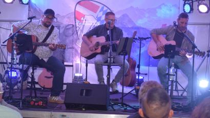 Bild: Richard Braun
Die Wernberger Band "Ge Heast!" begeistert das Publikum mit Austropop & Alpenrock.