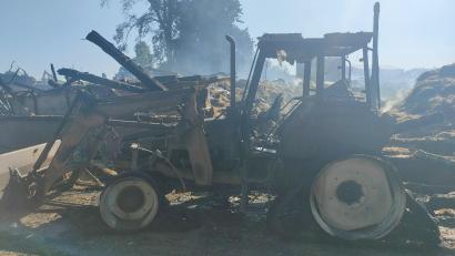 Archivbild: Lisa Sebald
Das Feuer, das am 29. Juli auf einem landwirtschaftlichen Anwesen in Unterbibrach (Gemeinde Vorbach) großen Schaden anrichtete, wurde mit größter Wahrscheinlichkeit durch einen technischen Defekt an einem Traktor verursacht.