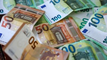 Bild: Jan Woitas/dpa
Das Statistische Bundesamt in Wiesbaden errechnet regelmäßig Zahlen zum Finanzierungssaldo des Staates. (Symbolbild)
