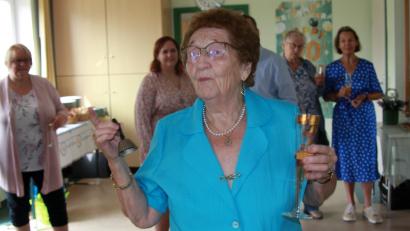 Bild: Werner Robl
Ihren 90. Geburtstag feierte Jutta Wege mit über 80 Gästen im Evangelischen Gemeindehaus in Wiesau.