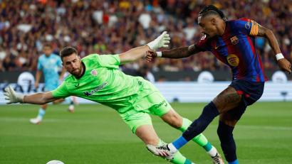 Bild: Joan Monfort/AP/dpa
Raphinha erzielte das Führungstor für den FC Barcelona.