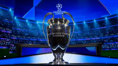 Bild: Gregorio Borgia/AP/dpa
Der Henkelpott für den Sieger der Champions League - die wichtigste Trophähe im europäischen Club-Fußball. (Archivbild)