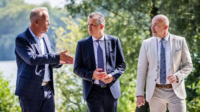 Bild: Lars Berg/dpa
Die Spitzen der Koalitionsfraktionen beraten in Münster, wie es weitergehen soll mit den Reformen.