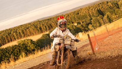 Bild: Stefan Kühner
Über 24 Stunden querfeldein mit dem Mofa geht es beim "Fox Mountain Race“ der Fuchsberger Jugend am nächsten Wochenende in Kühried. .