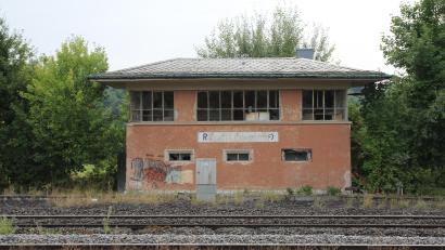 Bild: fks
Das Stellwerk in Reuth sucht einen neuen Besitzer.