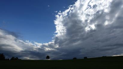 Bild: Karl-Josef Hildenbrand/dpa
Das Wetter in Bayern bleibt durchwachsen.