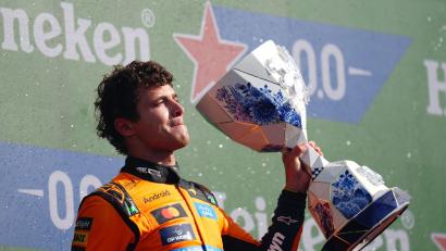 Bild: David Davies/PA Wire/dpa
Bleibt noch länger bei McLaren: Weltmeister Lando Norris. (Archivbild)