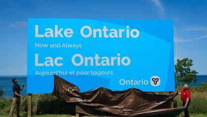 Bild: Keito Newman/The Canadian Press/AP/dpa
Für Doug Ford ist klar: Der Grenzsee wird immer Lake Ontario heißen.