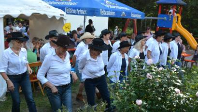 Bild: Josef Rosner
Die Linedancer "Spirit of Linedance" waren eine Bereicherung beim Sommerfest des Oberpfälzer Waldvereins Tirschenreuth.