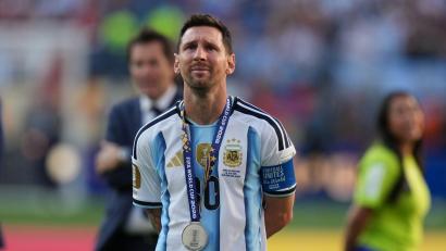 Bild: Stephanie Scarbrough/AP/dpa
Messi vergoss nach dem verlorenen Finale Tränen. (Archivbild)