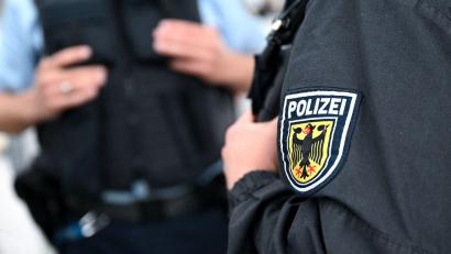 Bild: Sven Hoppe/dpa
Die Bundespolizei kontrollierte den Bus. (Symbolbild)