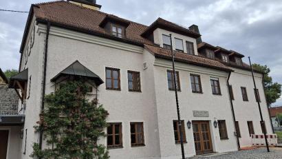 Bild: soj
Die Praxis von Dr. Jochen Geißler befindet sich in Ebnath im Obergeschoss des Pfarrgemeindehauses.