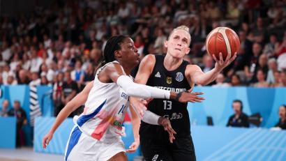 Bild: Christian Charisius/dpa
Auf Leonie Fiebich wird es bei der Basketball-WM ganz besonders ankommen. (Archivbild)