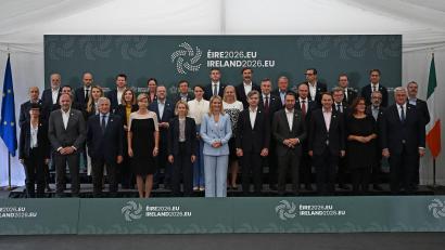 Bild: Michael Brandt/dpa
Beim informellen Treffen der Außenminister der EU-Staaten in Irland gab es gute Neuigkeiten für die Ukraine.