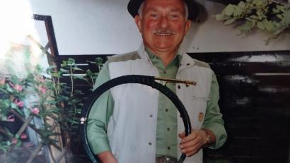 Bild: Joachim Gebhardt
Peter Grünthaler ist Bläser und Jäger aus Leidenschaft - jetzt ist er mit 85 Jahren, nach 62 Jahren Aktivität in der Bläsergruppe, in den Ruhestand getreten.
