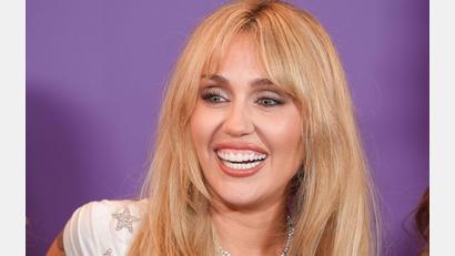 Bild: Chris Pizzello/Invision/dpa
Miley Cyrus meldet sich mit ihrem zehnten Studioalbum zurück. (Archivfoto)