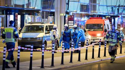 Bild: Michael Ukas/dpa
Nach dem Gefahrgutalarm am BER ist Terminal 1 wieder freigegeben.
