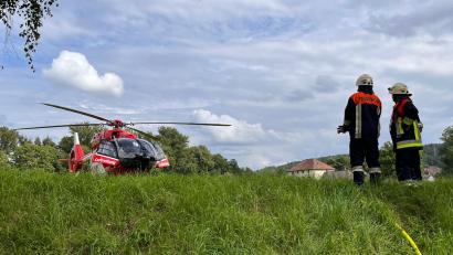 Symbolbild: Jürgen Leißner
Zwei Personen wurden bei der Verpuffung in Gleiritsch so schwer verletzt, dass sie mit Verbrennungen dritten Grades per Rettungshubschrauber in die Klinik gebracht wurden.