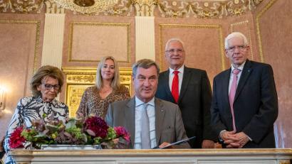 Bild: Peter Kneffel/dpa
Bayern gibt den jüdischen Gemeinden mehr Geld.