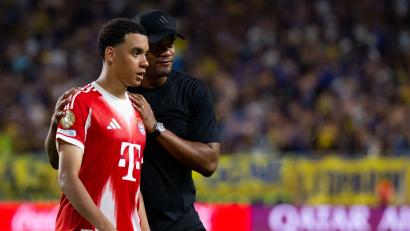 Bild: Sven Hoppe/dpa
Bemüht um Normalität vor dem Comeback: Jamal Musiala und Trainer Vincent Kompany. (Archivbild)