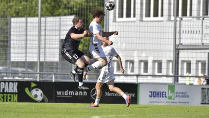 Bild: Hubert Ziegler
Späte Tore und ein Punkt für jeden: Der SV Raigering und der FC Wernberg trennten sich am Samstagnachmittag mit 1:1.