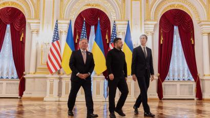 Bild: -/Ukrainian Presidential Press Office/AP/dpa
Selenskyj konnte nach dem Besuch der US-Unterhändler nichts Zählbares vorweisen.
