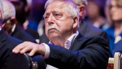 Bild: Christoph Soeder/dpa
Wolf Biermann wird 90, hat aber noch einiges vor. (Archivbild)
