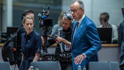 Bild: Michael Kappeler/dpa
Zwischen der Bundesregierung von Kanzler Friedrich Merz und der EU-Außenbeauftragten Kaja Kallas gab es bereits häufiger Differenzen - unter anderem wegen der Israel-Politik. (Archivbild)