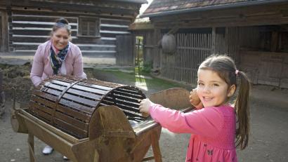 Bild: Freilandmuseum Oberpfalz
Am kommenden Sonntag dreht sich im Freilandmuseum Oberpfalz alles um die Kartoffel.