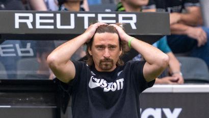 Bild: David Inderlied/dpa
Vincent Wagner muss im Heimspiel der SV Elversberg gegen Bayern München gesperrt zuschauen.