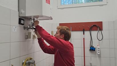 Bild: Quegwer
Vitus Quegwer hat Anfang September seine Ausbildung zum Anlagenmechaniker für Sanitär-, Heizungs- und Klimatechnik begonnen.