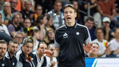 Bild: Andreas Gora/dpa
Bundestrainer Olaf Lange hat den Spielplan bei der Heim-WM kritisiert.