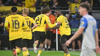 Bild: Bernd Thissen/dpa
Sorgten in der Dortmunder Offensive für Gefahr: Fábio Silva (l) und Serhou Guirassy.