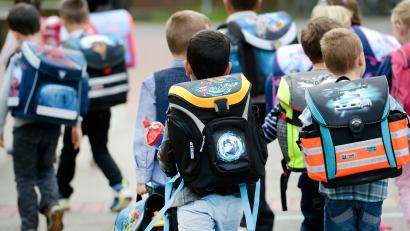 Symbolbild: Peter Steffen/dpa
Auch an der Grundschule Waldsassen wird am 15. September ins neue Schuljahr gestartet.