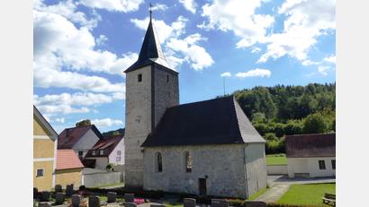 Bild: Josef Piehler
Thema im Marktrat Kastl: Die St. Nikolaus Kirche in Umelsdorf wird demnächst von der Katholischen Kirchenstiftung generalsaniert.