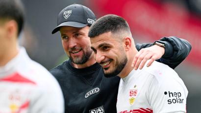 Bild: Uwe Anspach/dpa
Baut voll auf Deniz Undav (r.): VfB-Trainer Sebastian Hoeneß. (Archivbild)