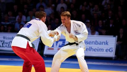 Bild: Erik Gruhn/Deutscher Judo-Bund/dpa
Deutschlands Olympia-Starter Timo Cavelius (r) wurde Opfer einer Prügel-Attacke. (Archivfoto)