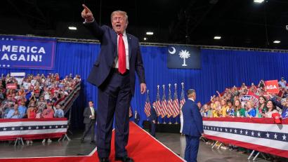 Bild: Jacquelyn Martin/AP/dpa
Trump sieht sich als wichtigen Faktor im Wahlkampf. (Archivbild)
