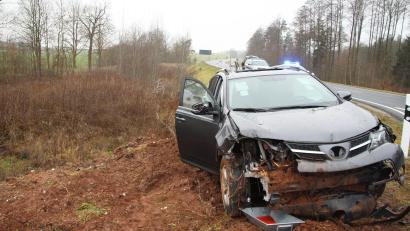 Bild: jma
Der Toyota des 29-Jährigen ist nach dem Unfall völlig zerstört.