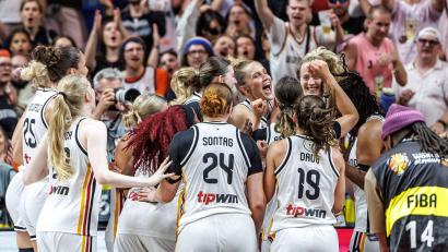 Bild: Andreas Gora/dpa
Die deutschen Basketballerinnen wollen auch gegen Belgien jubeln.