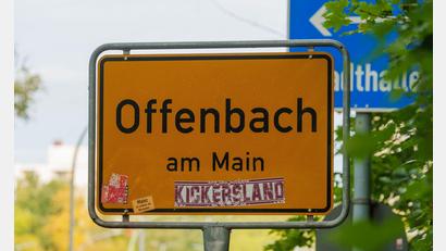 Bild: Andreas Arnold/dpa
Offenbach liegt in der bundesweiten Auto-Schadenbilanz vorn. (Symbolbild)