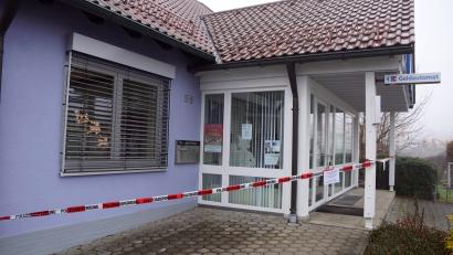 Bild: bkr
Der Tatort: Die Raiffeisenfiliale in Immenreuth.