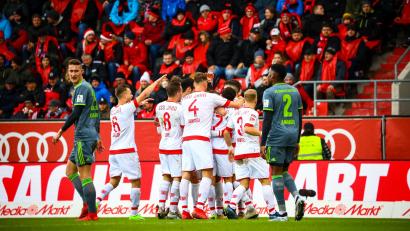 Bild: Jahn Regensburg
Der Jahn feiert Al Ghaddiouis Führungstreffer.