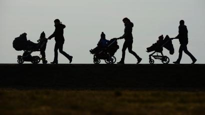 Bild: Felix Kästle/dpa
Rekordzahlen beim Kindergeld: die Zahl der Bezieher wird 2019 erstmals die 15-Millionen-Marke übersteigen.