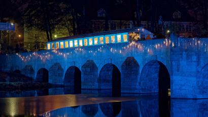 Bild: tr
Der Tirschenreuther Weihnachtsmarkt erstrahlte 2018 in der Farbe Eisblau.