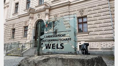 Bild: Albert Otti/dpa
Noch ist das Ausmaß des Falles unklar. (Archivbild)